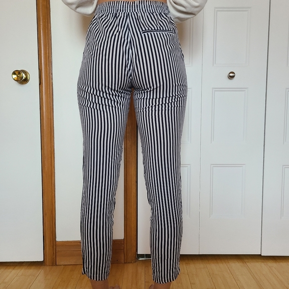 Comfy pants, white and navy blue, US XS - Picture 4 of 6